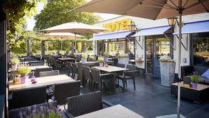 Terras Hotel Hardegarijp-Leeuwarden